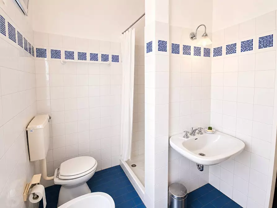 Immagine 27 di Villa in vendita  in Via Ro a Ferrara