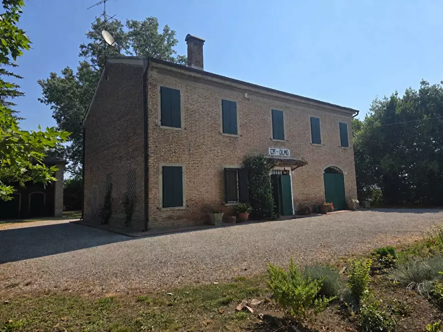 Immagine 34 di Villa in vendita  in Via Ro a Ferrara