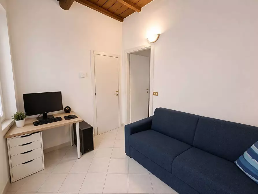 Immagine 16 di Appartamento in affitto  in Via Ripagrande a Ferrara