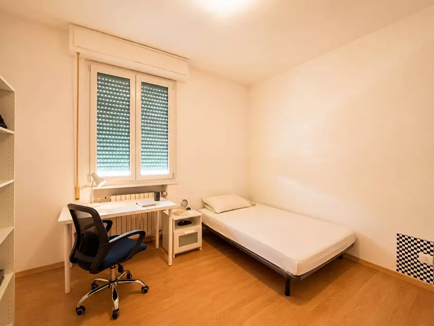Immagine 15 di Appartamento in vendita  in Via Patrizio Antolini 7 a Ferrara