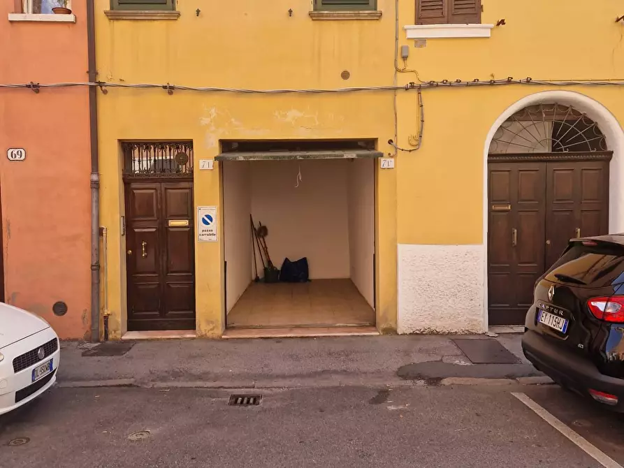 Immagine 4 di Box auto in vendita  in Via Ripagrande 71 a Ferrara