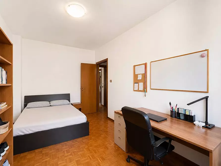 Immagine 13 di Appartamento in vendita  in Via Patrizio Antolini 7 a Ferrara