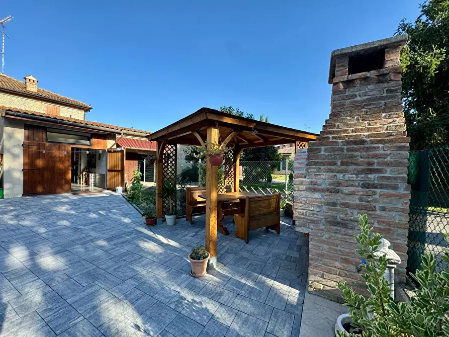 Immagine 21 di Casa semindipendente in vendita  in Via Chiesa 333 a Ferrara