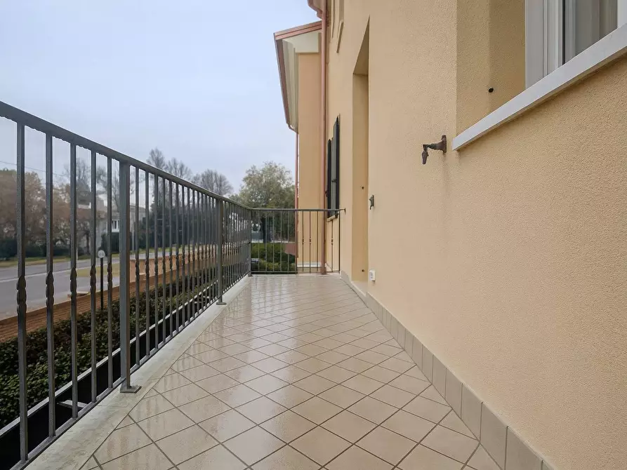 Immagine 10 di Appartamento in affitto  in Via Gramicia a Ferrara