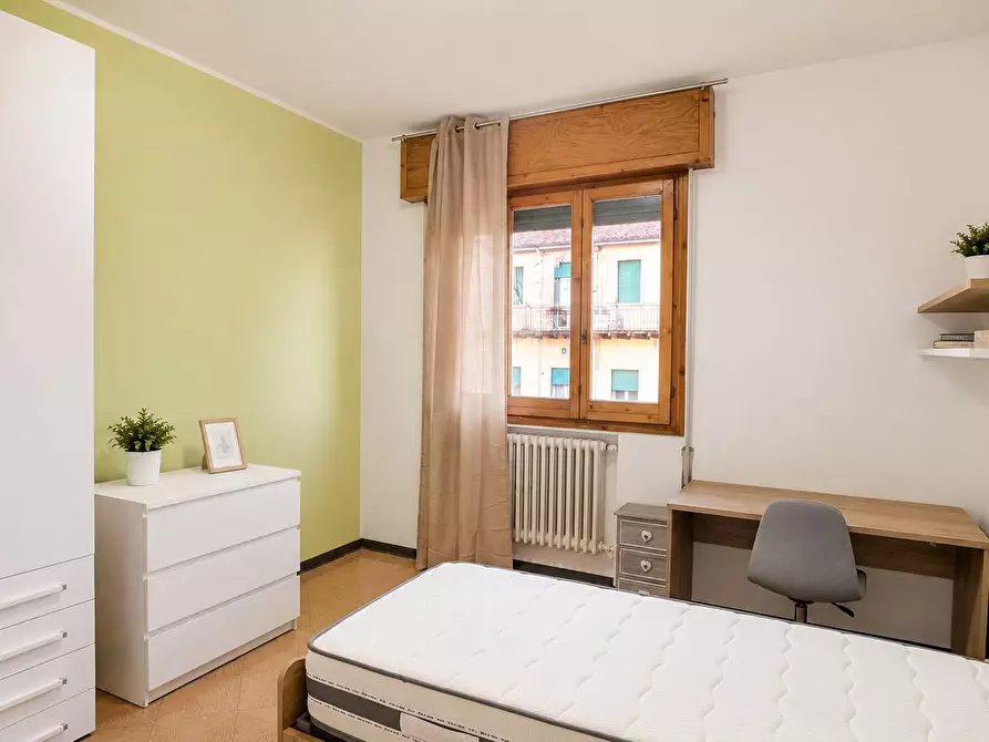 Immagine 2 di Casa semindipendente in affitto  in Via Dei Baluardi a Ferrara