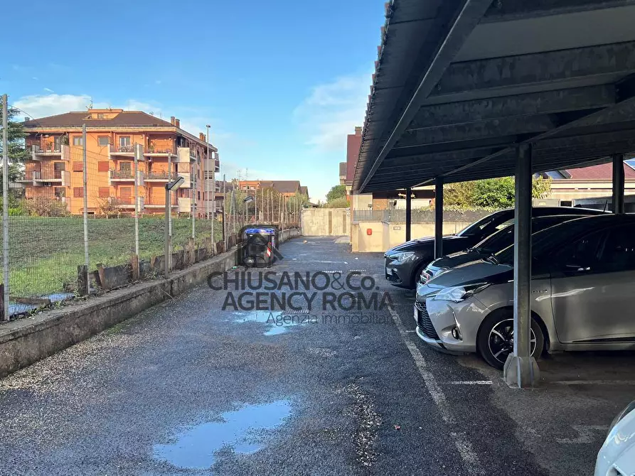 Immagine 33 di Appartamento in vendita  in Via Del Casale Agostinelli 107B a Roma