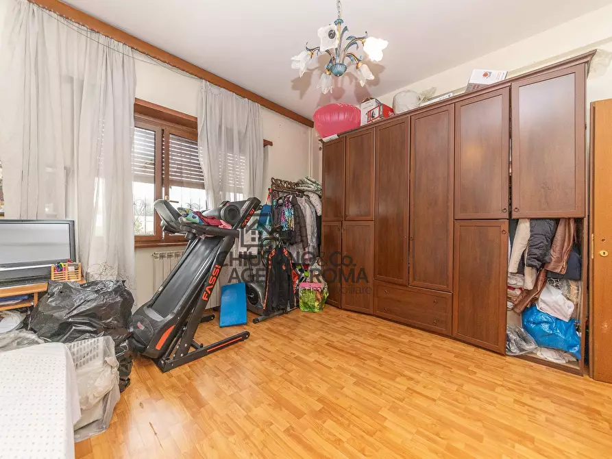 Immagine 8 di Appartamento in vendita  in Via Piero Aloisi 5 a Roma