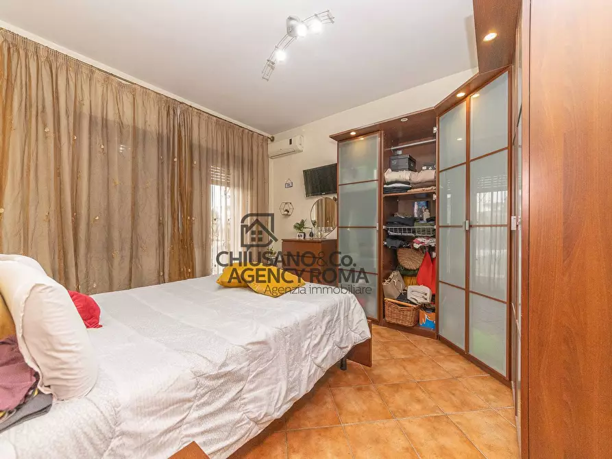 Immagine 14 di Appartamento in vendita  in Via Piero Aloisi 5 a Roma