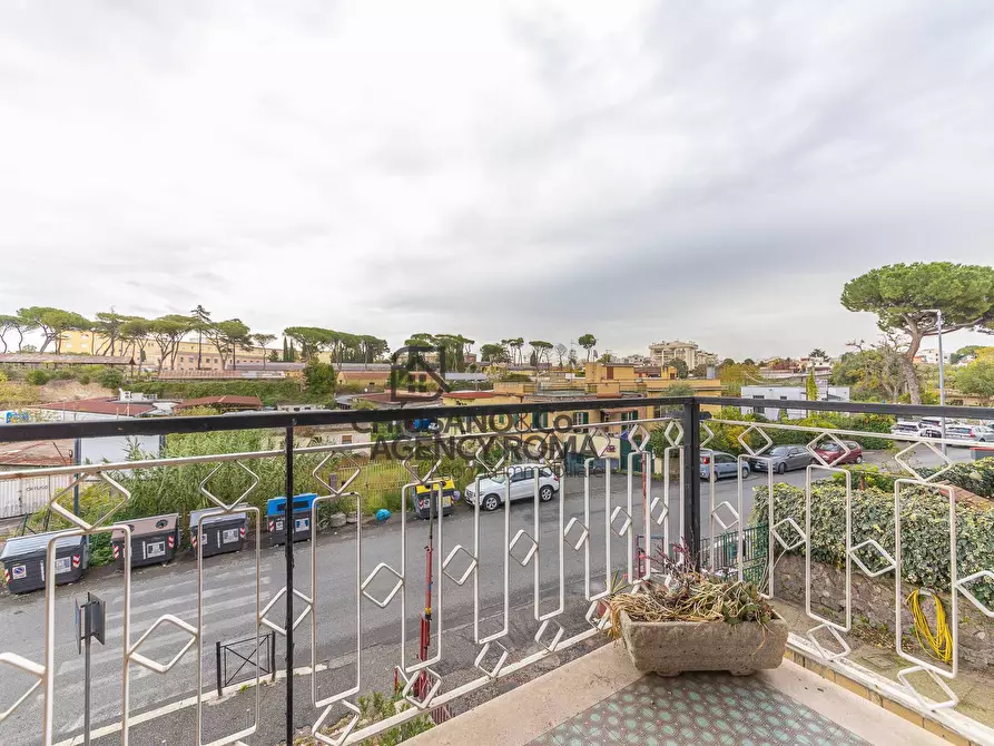 Immagine 53 di Appartamento in vendita  in Via Piero Aloisi 5 a Roma