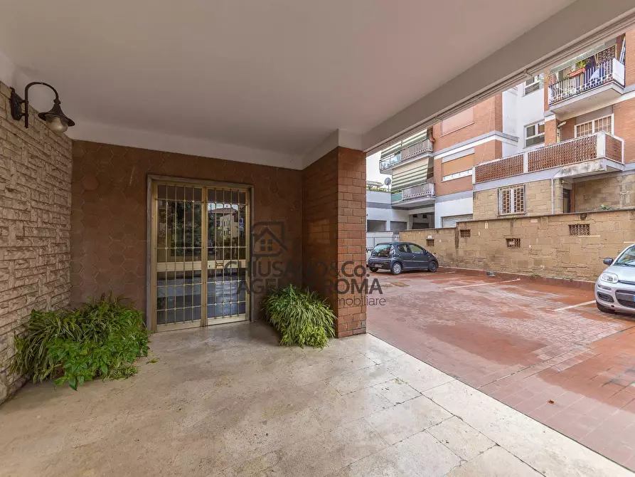 Immagine 67 di Appartamento in vendita  in Via Piero Aloisi 5 a Roma
