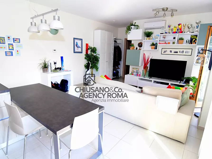 Immagine 10 di Appartamento in vendita  in Via Anagnina 452 a Roma