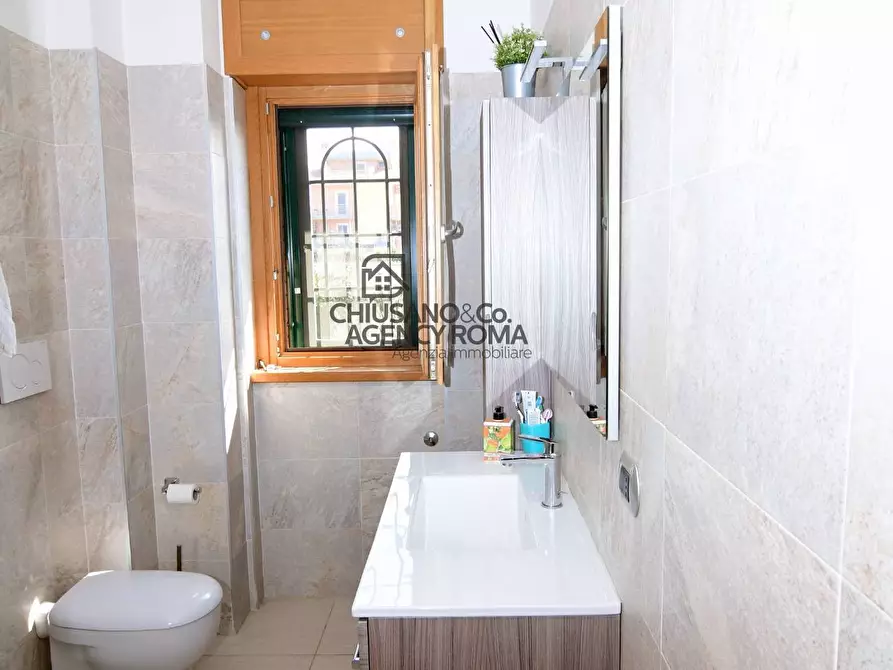 Immagine 23 di Appartamento in vendita  in Via Anagnina 452 a Roma