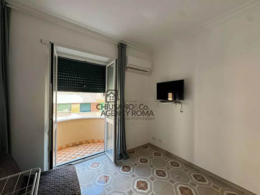 Immagine 10 di Appartamento in affitto  in Via Statonia 10 a Roma