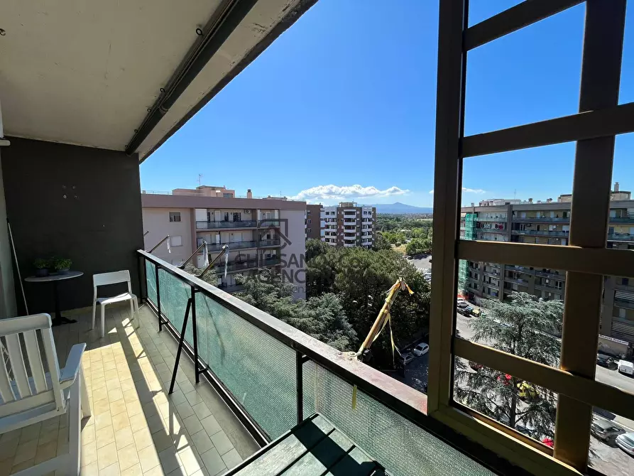 Immagine 2 di Appartamento in vendita  in Via Francesco Tovaglieri 392 a Roma