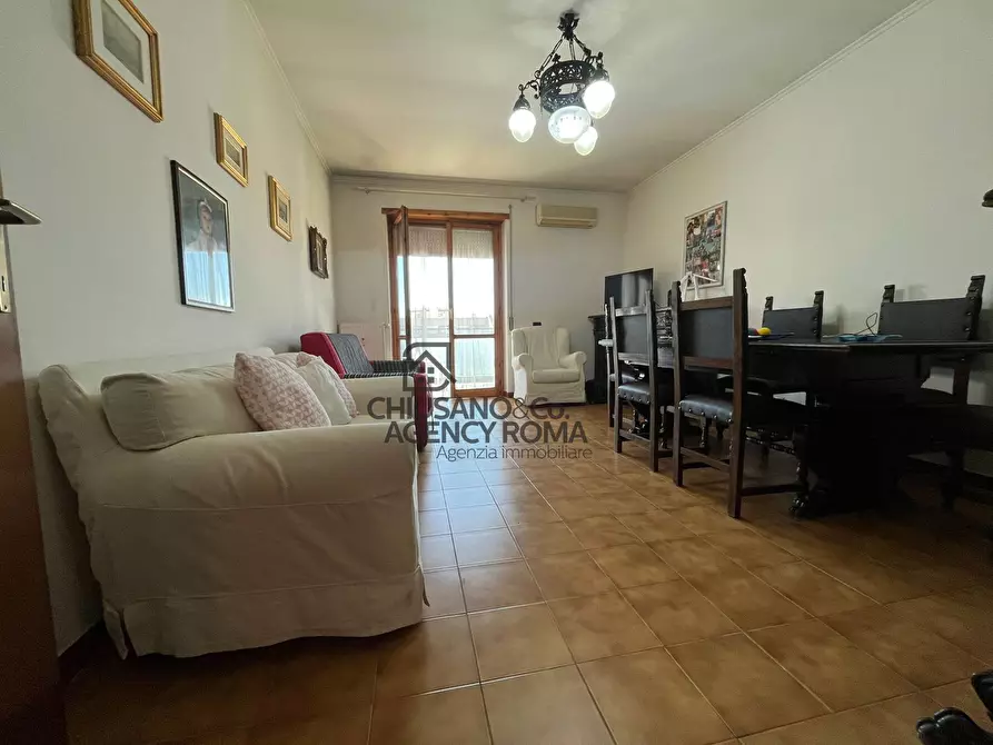 Immagine 3 di Appartamento in vendita  in Via Francesco Tovaglieri 392 a Roma