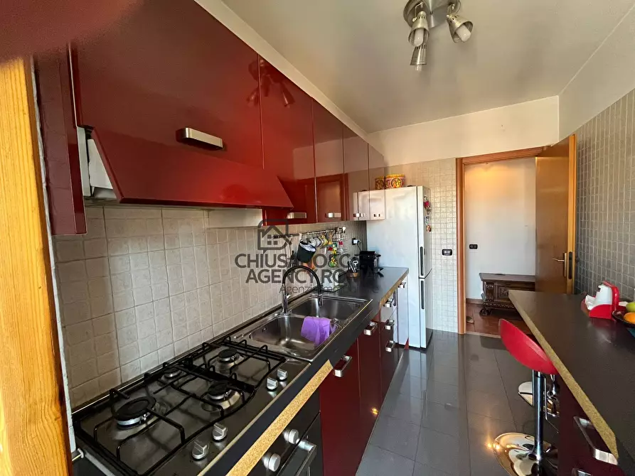 Immagine 5 di Appartamento in vendita  in Via Francesco Tovaglieri 392 a Roma