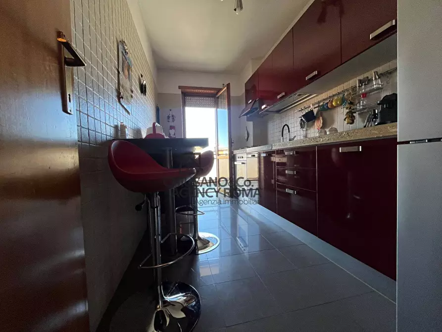 Immagine 6 di Appartamento in vendita  in Via Francesco Tovaglieri 392 a Roma