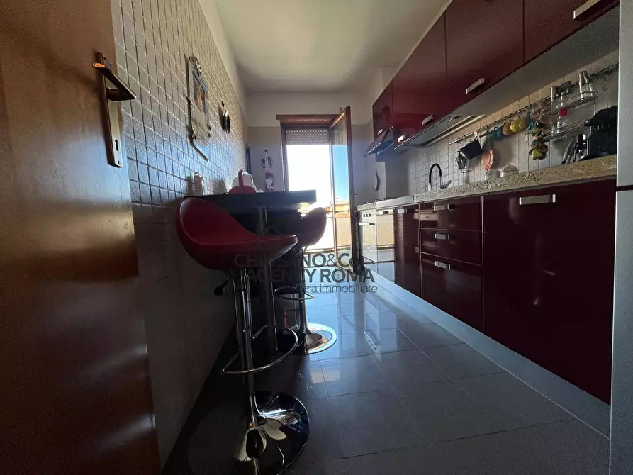 Immagine 8 di Appartamento in vendita  in Via Francesco Tovaglieri 392 a Roma