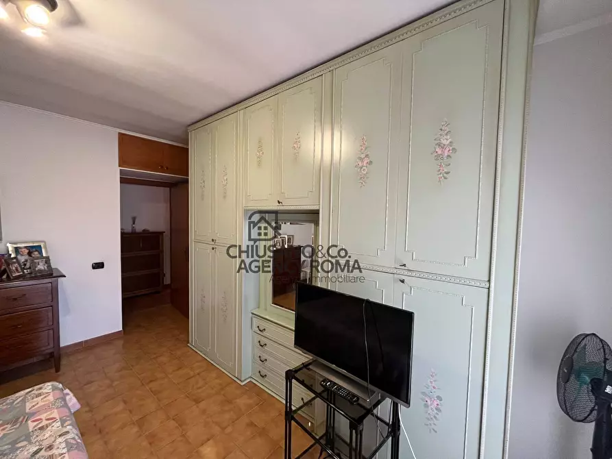 Immagine 15 di Appartamento in vendita  in Via Francesco Tovaglieri 392 a Roma