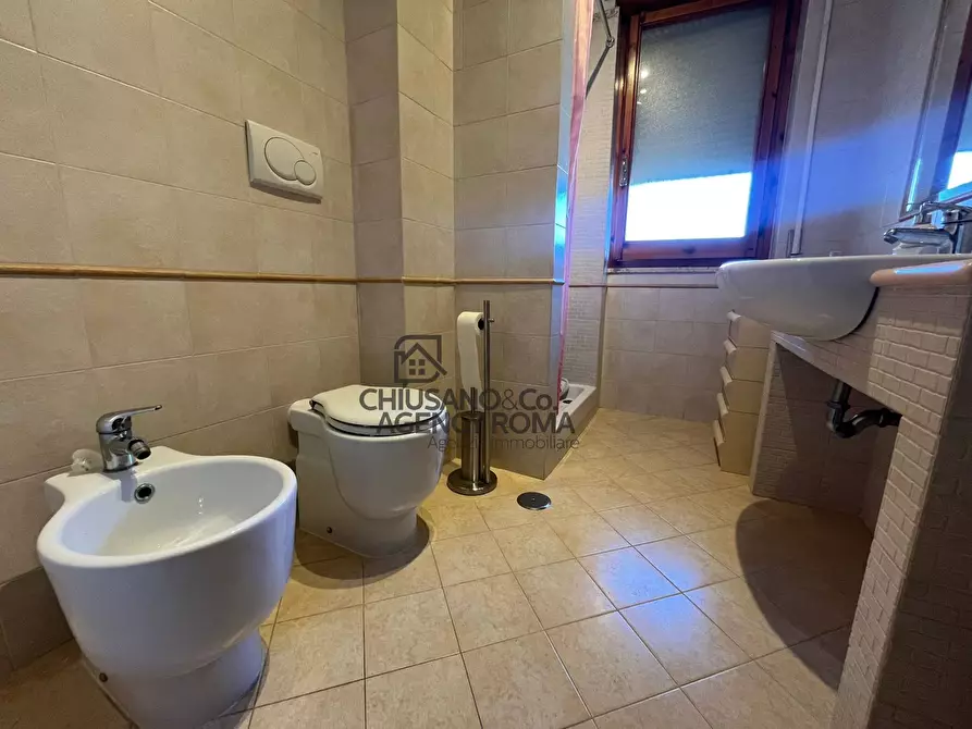 Immagine 19 di Appartamento in vendita  in Via Francesco Tovaglieri 392 a Roma