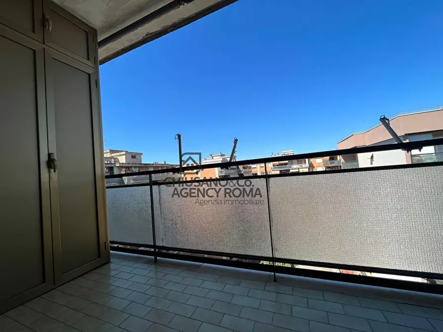 Immagine 20 di Appartamento in vendita  in Via Francesco Tovaglieri 392 a Roma