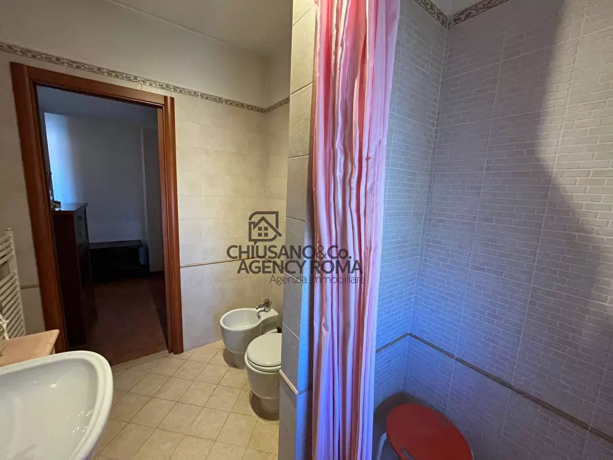 Immagine 21 di Appartamento in vendita  in Via Francesco Tovaglieri 392 a Roma