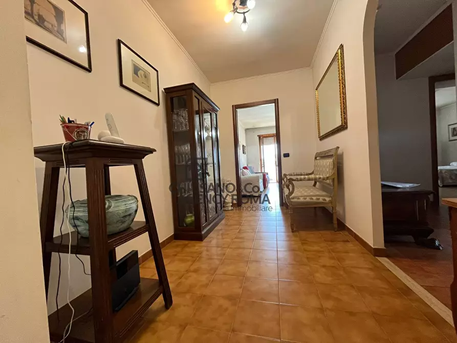 Immagine 22 di Appartamento in vendita  in Via Francesco Tovaglieri 392 a Roma