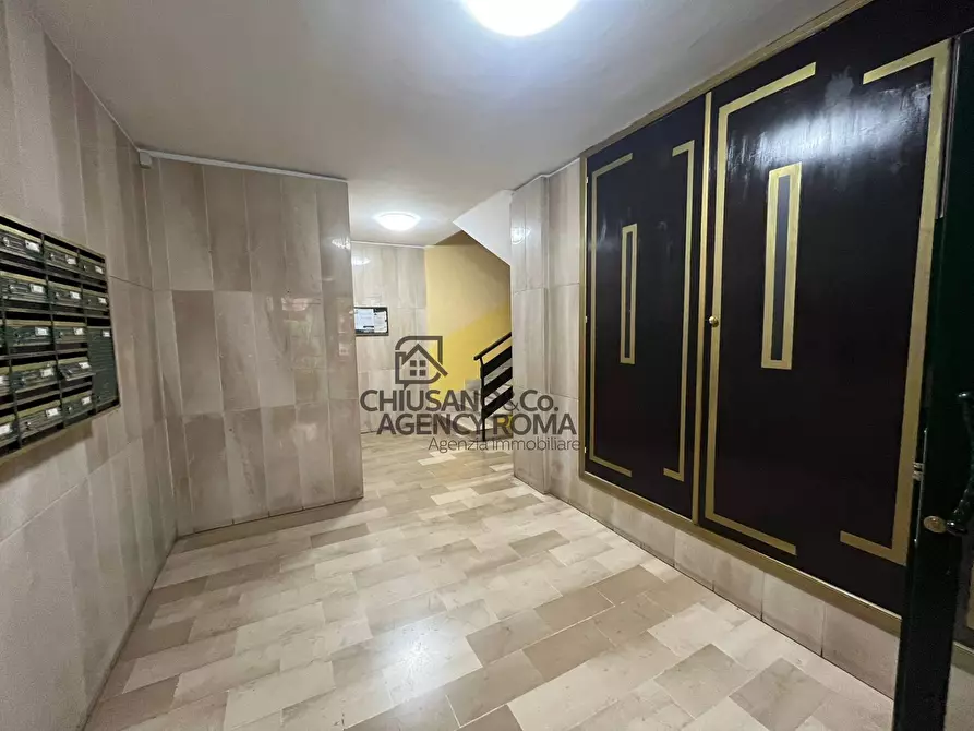 Immagine 28 di Appartamento in vendita  in Via Francesco Tovaglieri 392 a Roma