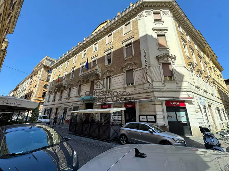 Immagine 6 di Locale commerciale in vendita  in Via Flavia 69/71 a Roma