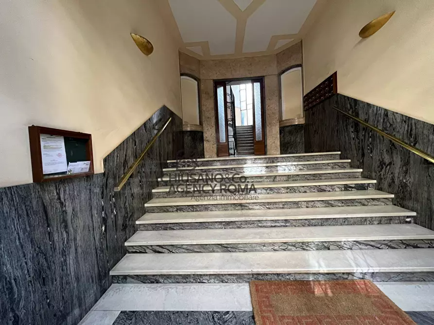 Immagine 4 di Appartamento in vendita  in Via Imera 6 a Roma