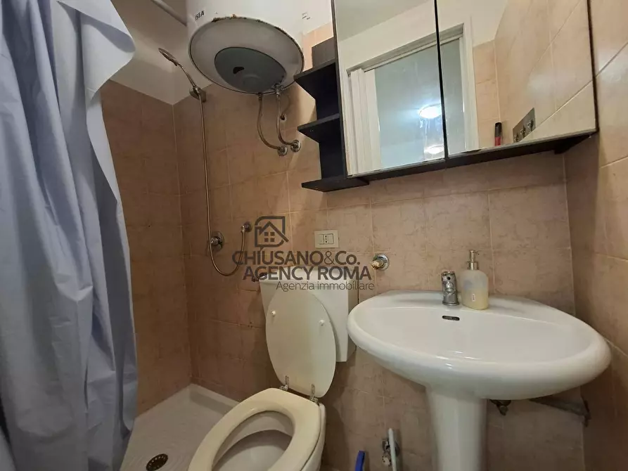 Immagine 9 di Appartamento in vendita  in Via Imera 6 a Roma