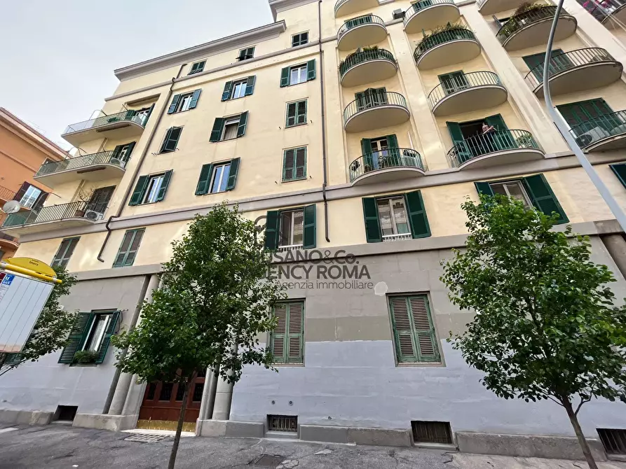 Immagine 13 di Appartamento in vendita  in Via Imera 6 a Roma