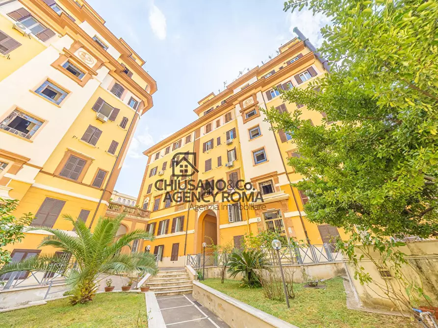 appartamento in vendita a Roma in zona Tuscolano