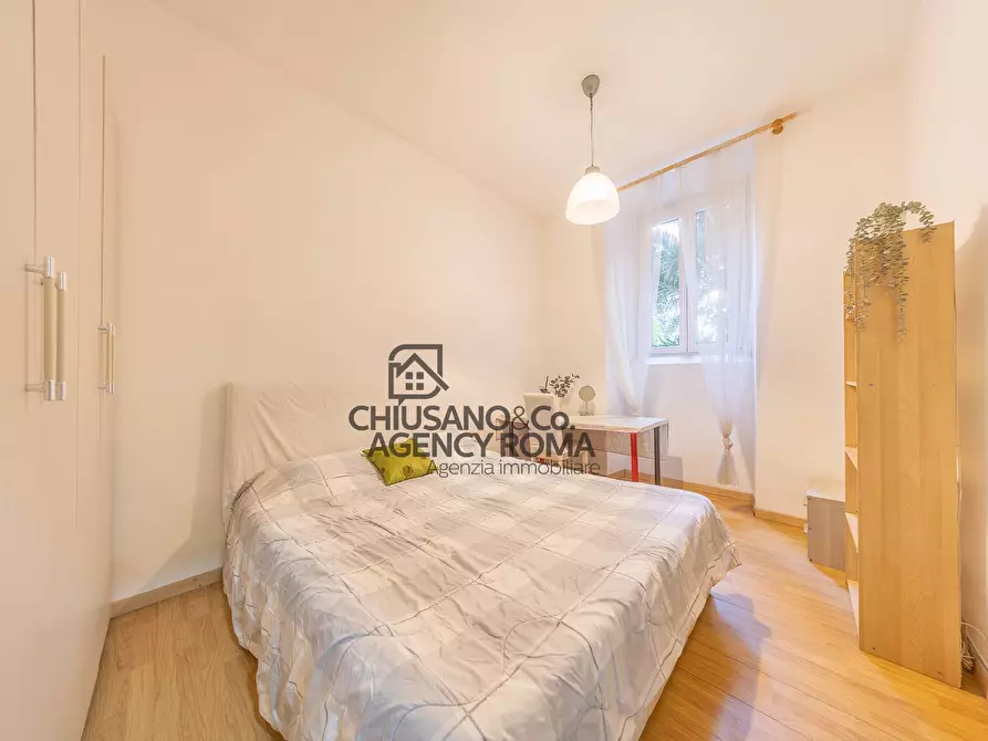 Immagine 16 di Appartamento in vendita  in Via Mirandola 30 a Roma