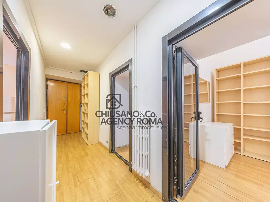 Immagine 19 di Appartamento in vendita  in Via Mirandola 30 a Roma