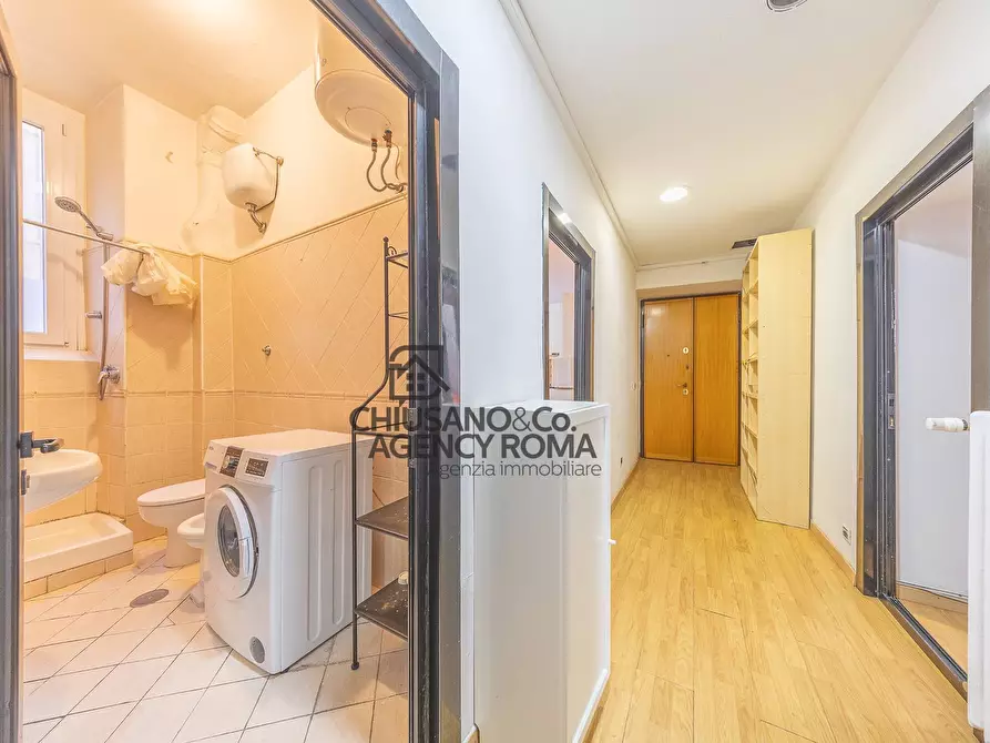 Immagine 20 di Appartamento in vendita  in Via Mirandola 30 a Roma