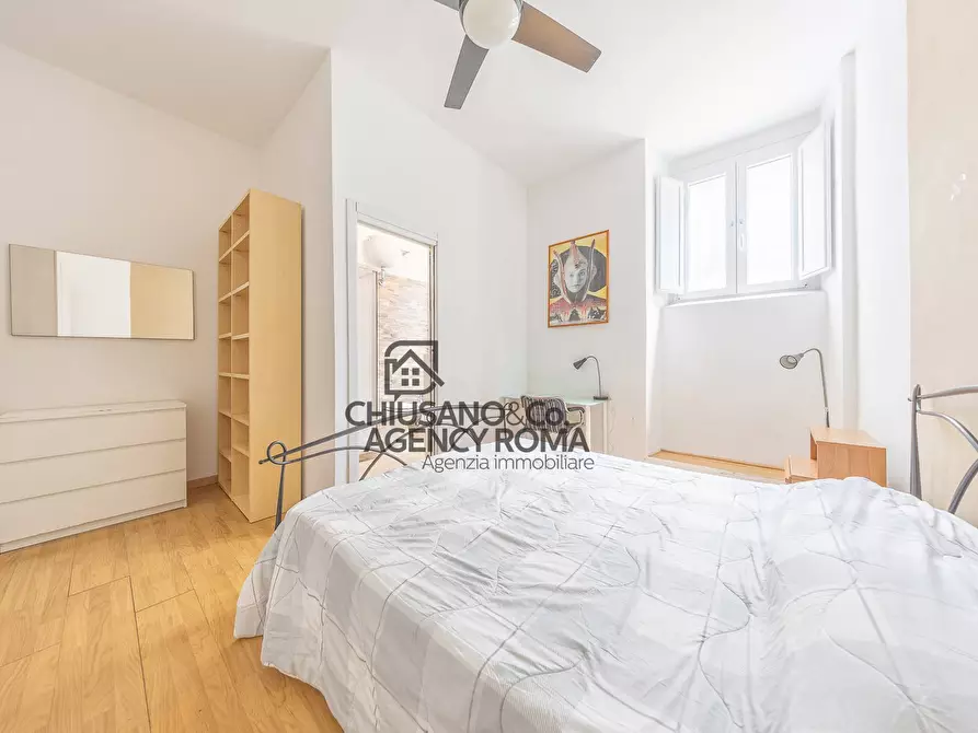 Immagine 29 di Appartamento in vendita  in Via Mirandola 30 a Roma