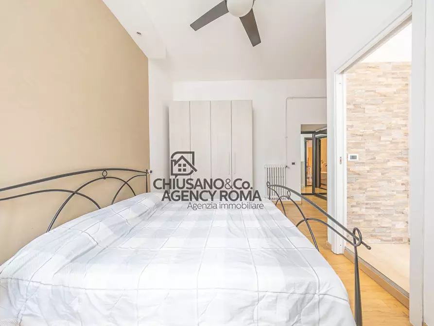 Immagine 31 di Appartamento in vendita  in Via Mirandola 30 a Roma