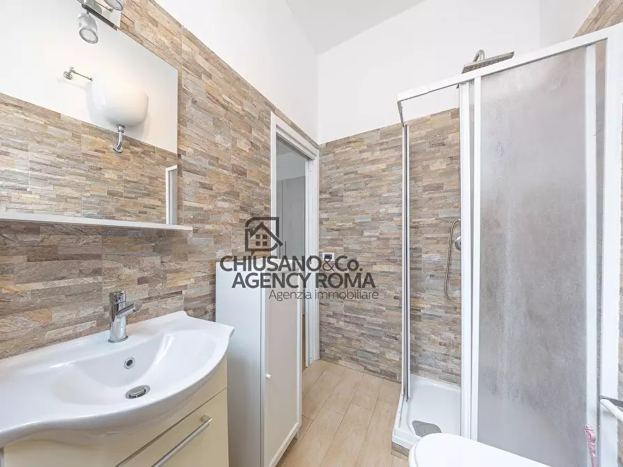 Immagine 37 di Appartamento in vendita  in Via Mirandola 30 a Roma