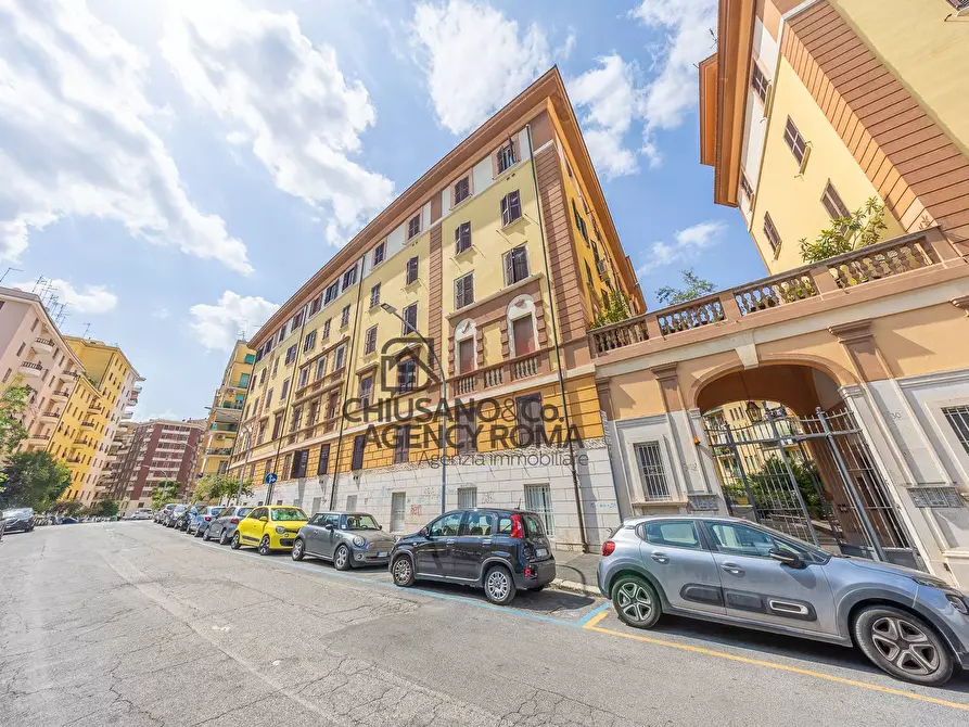 Immagine 43 di Appartamento in vendita  in Via Mirandola 30 a Roma