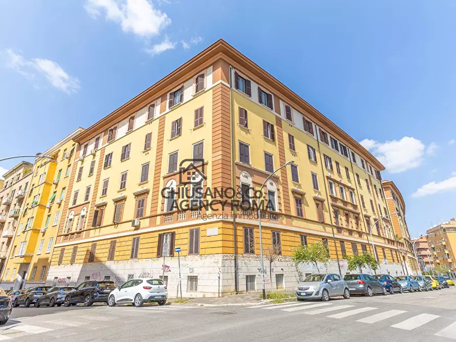 Immagine 44 di Appartamento in vendita  in Via Mirandola 30 a Roma