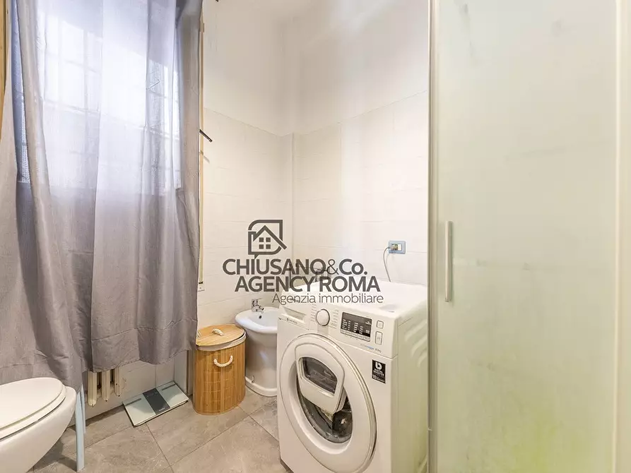 Immagine 10 di Appartamento in vendita  in Viale Palmiro Togliatti 75 a Roma