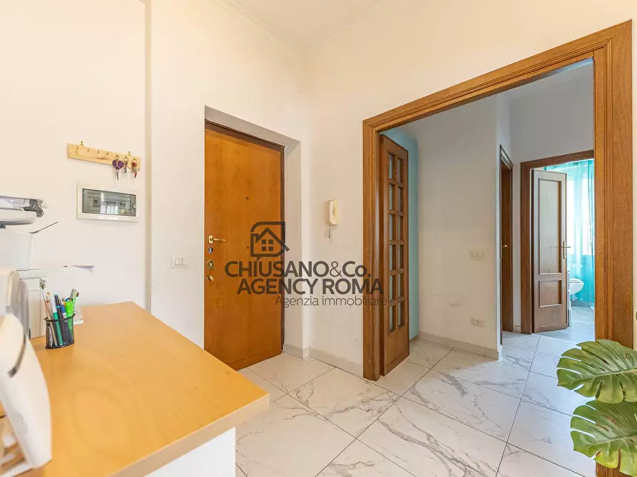 Immagine 14 di Appartamento in vendita  in Viale Palmiro Togliatti 75 a Roma