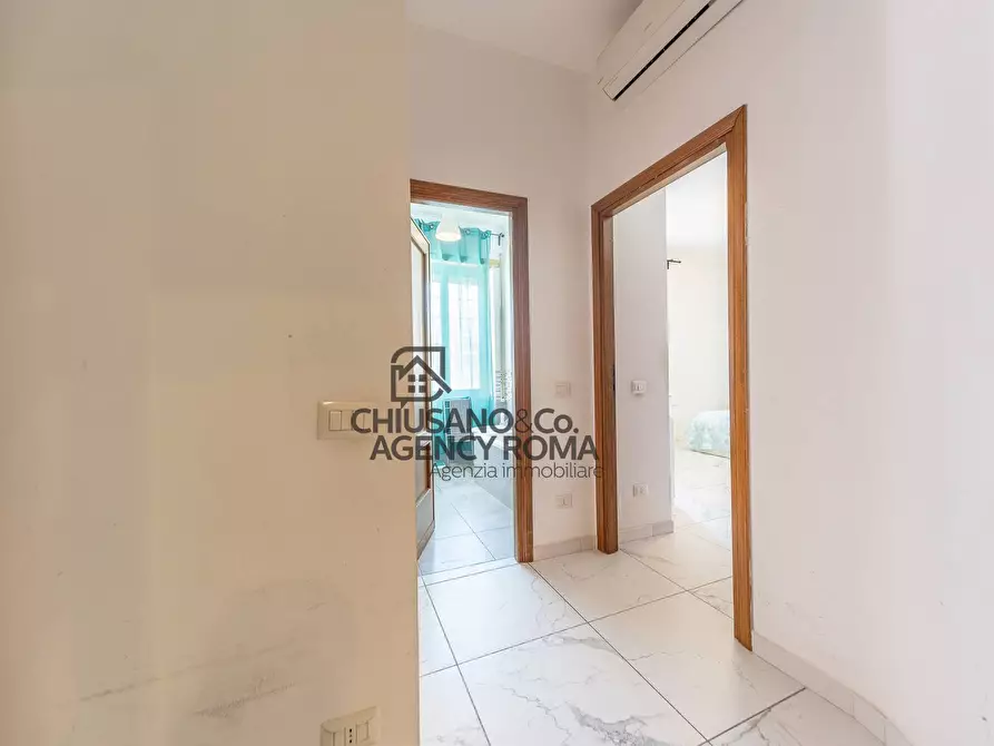 Immagine 22 di Appartamento in vendita  in Viale Palmiro Togliatti 75 a Roma