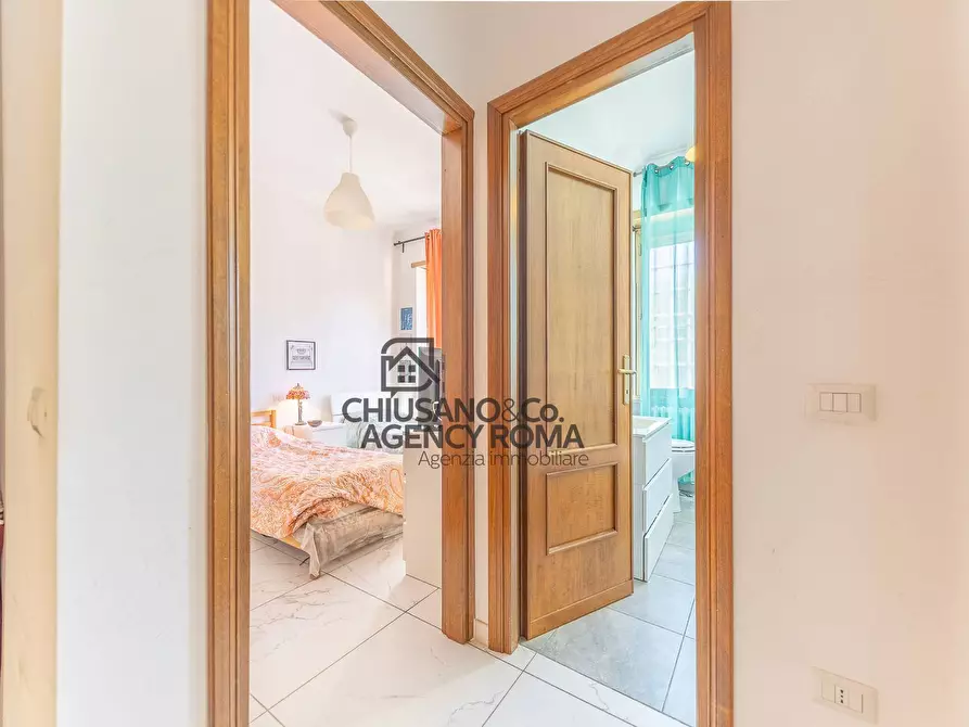 Immagine 23 di Appartamento in vendita  in Viale Palmiro Togliatti 75 a Roma