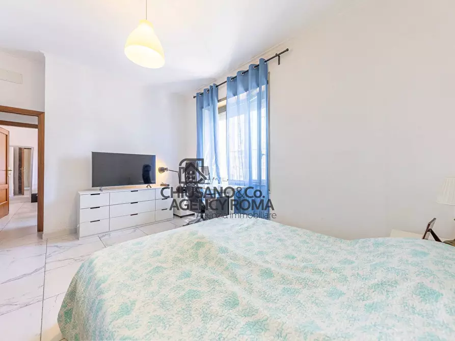 Immagine 30 di Appartamento in vendita  in Viale Palmiro Togliatti 75 a Roma