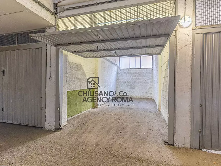 Immagine 44 di Appartamento in vendita  in Via Montauro 4 a Roma