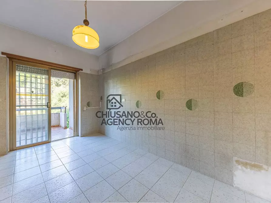 Immagine 9 di Appartamento in vendita  in Via Montauro 4 a Roma