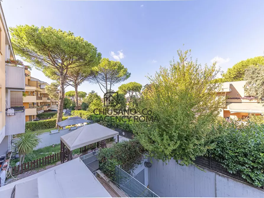 Immagine 41 di Appartamento in vendita  in Via Montauro 4 a Roma