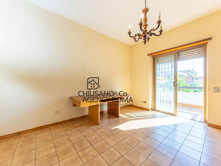 Immagine 17 di Appartamento in vendita  in Via Montauro 4 a Roma